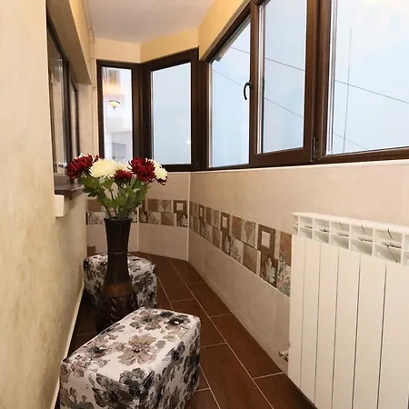 Erika - By The * 康斯坦察