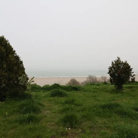 Διαμέρισμα Turquoise By The Sea 3 *